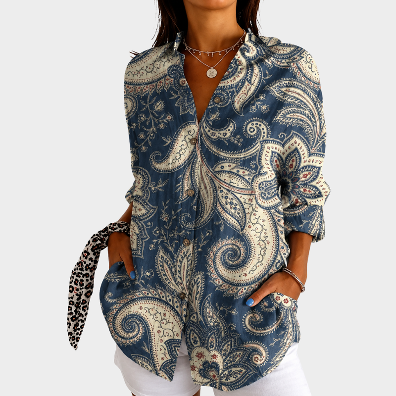 Leichte farbenfrohe Bluse mit lebhaftem Print
