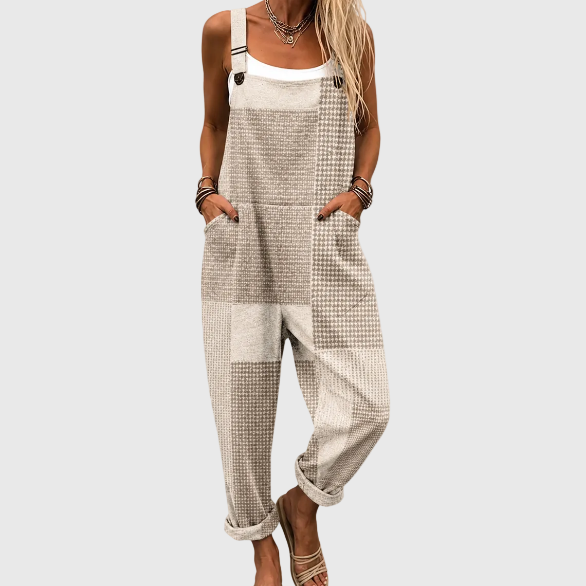 Entspannte Latzhose im Farmhouse-Stil