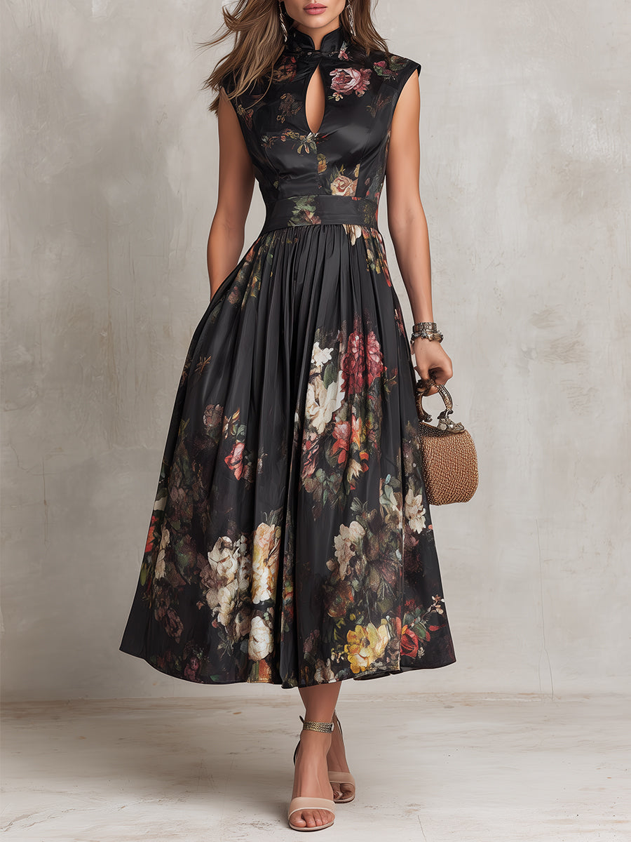 Schwarzes plissiertes Satin-Midikleid mit Schlüssellochausschnitt und Blumenmuster