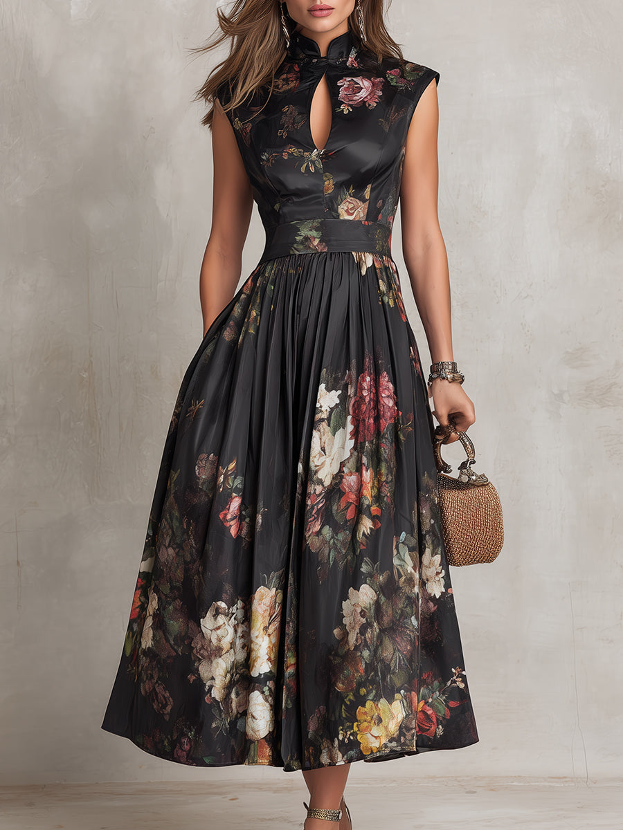 Schwarzes plissiertes Satin-Midikleid mit Schlüssellochausschnitt und Blumenmuster
